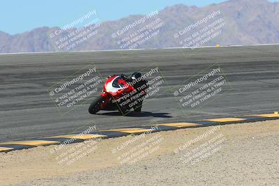 media/Mar-24-2025-Moto Forza (Mon) [[57ce5c5cff]]/3-Beginner Group/Session 2 Bowl/